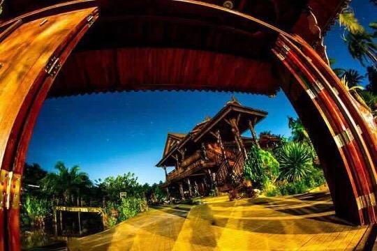 Ruean Thai Nai Bang By Pansak Resort Сураттхани Экстерьер фото